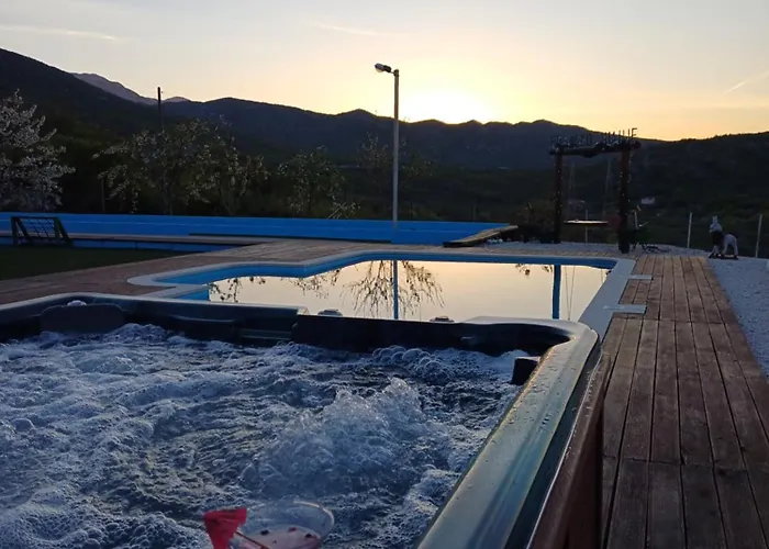 Poljicko Imanje Donji Dolac