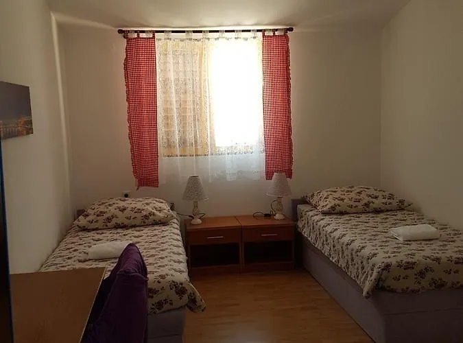 Poljicko Imanje Donji Dolac