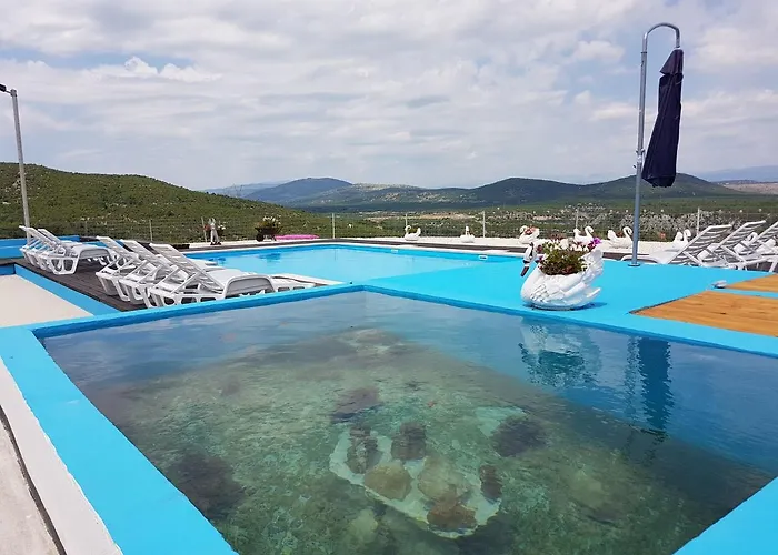 Poljicko Imanje Tatil Evi *