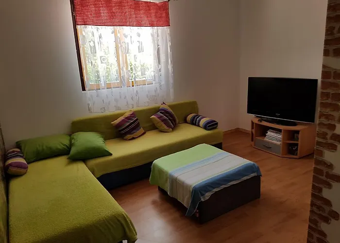 Poljicko Imanje * Donji Dolac