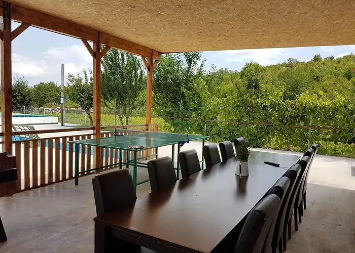 Poljicko Imanje Donji Dolac