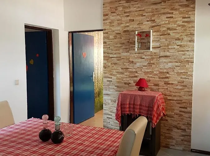 Poljicko Imanje Tatil Evi Donji Dolac