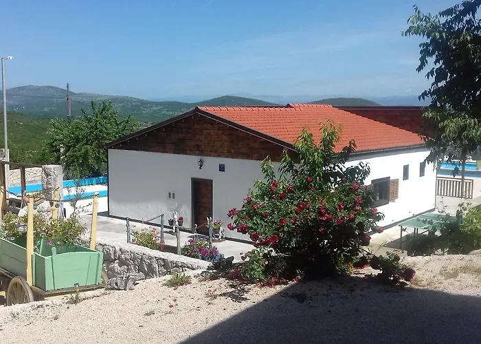 Poljicko Imanje Tatil Evi Donji Dolac